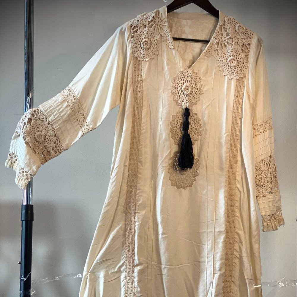 Pakistani KURTA / KAMEEZ